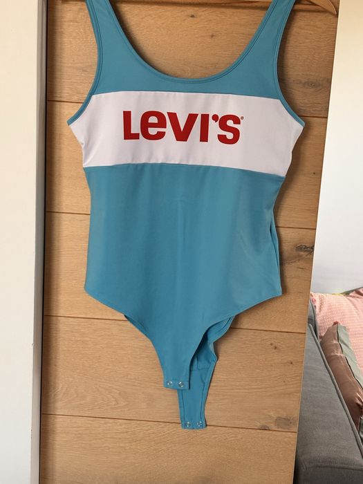 Боди Levis размер М