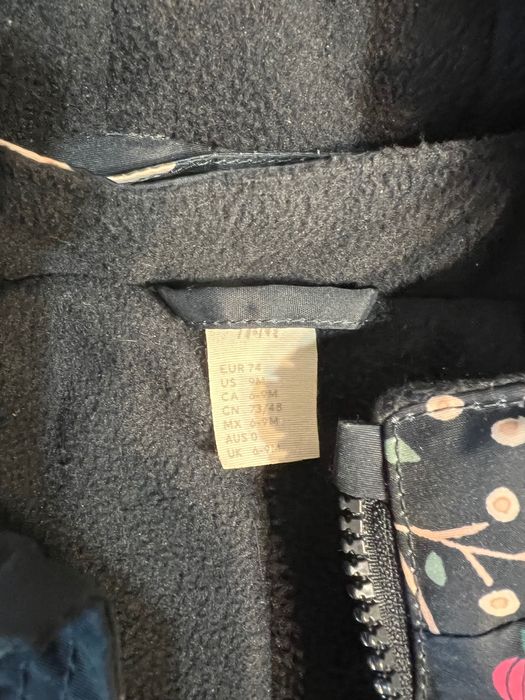 Combinezon H&M mărimea 74 cu botoșei și mănuși, noi