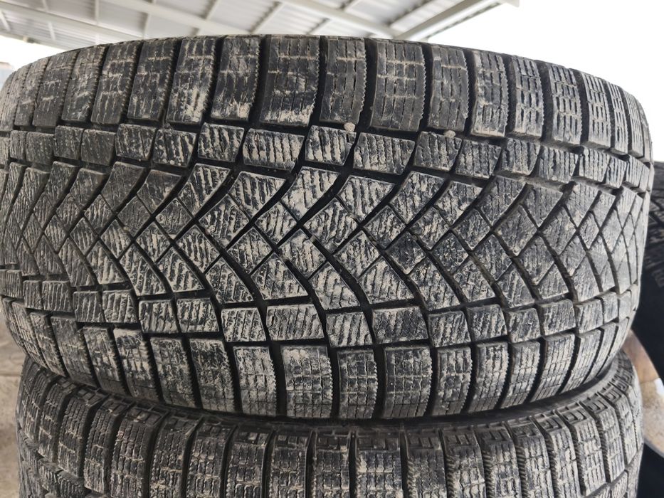 Pirelli Ice Zero 285/60/18