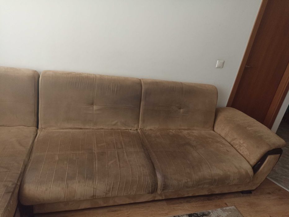 Разтегателен ъглов диван