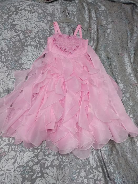 Юбочки и Платья от 2000тг