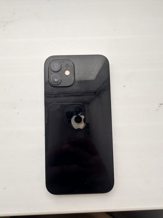 Iphone 12 продаю