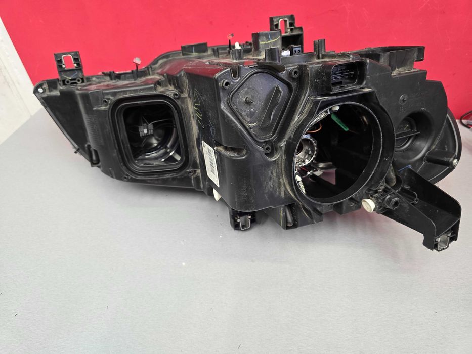 Оригинален фар БМВ Е70  BMW X5 E70 Face Xenon