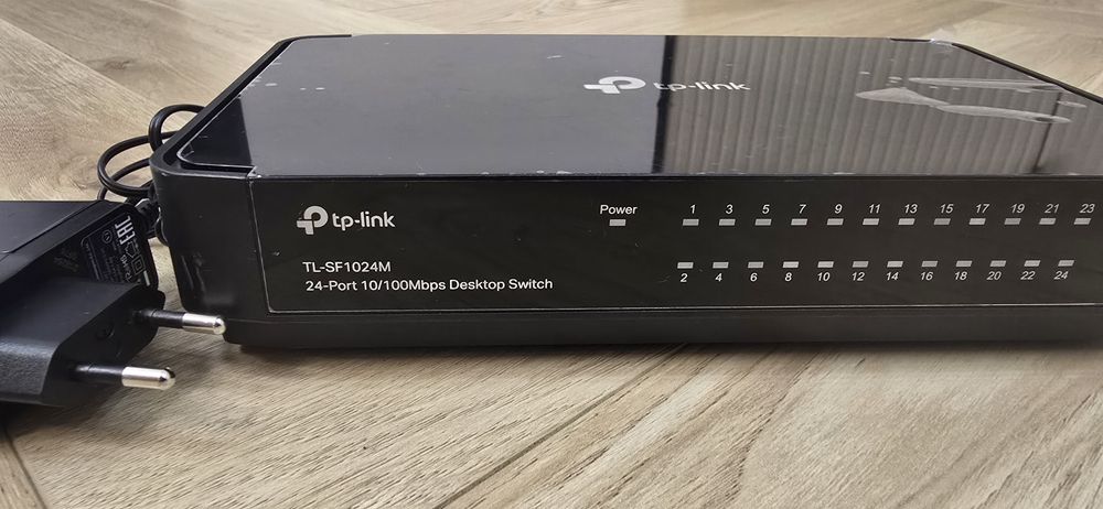 Свич, коммутатор TP-link