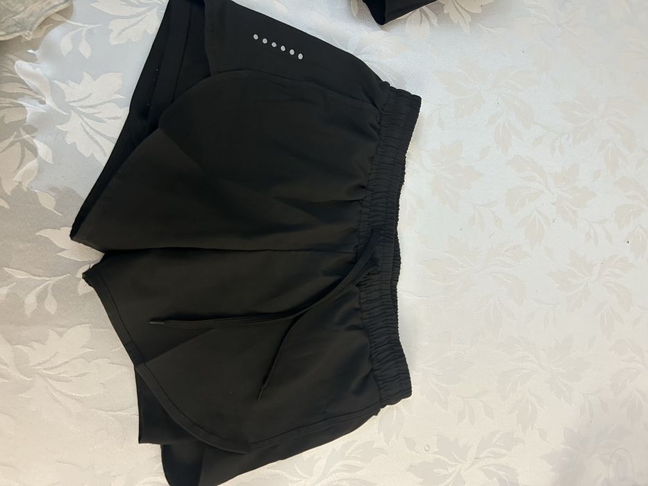 Продаю одежду размер S