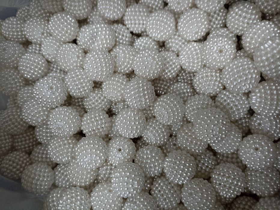 Продам бусы ёжиковые