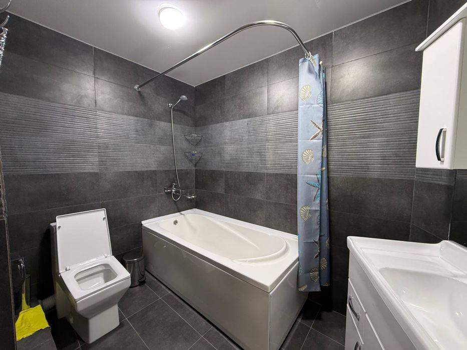 Сдается квартира 4/7/9 метро Айбек