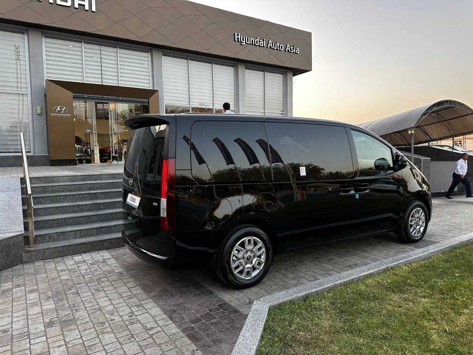 Hyundai Staria Travel 2025  официального дистрибьютора в Узбекистане
