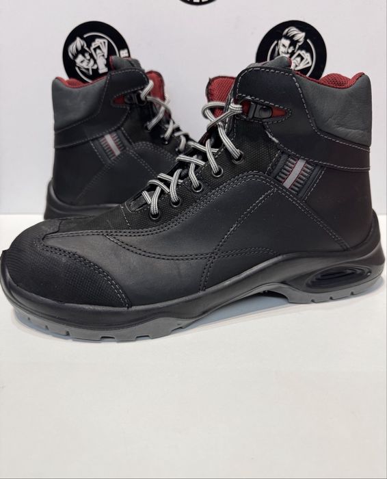 Мъжки обувки с метално бомбе STEITZ SECURA . Номер 42