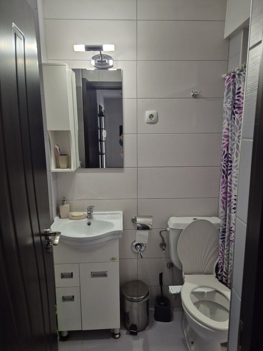 Дава се под наем Четиристаен апартамент в Сливен, Център - 80 кв.м за 408 € - Снимка #10