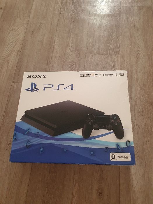 Playstation 4 slim