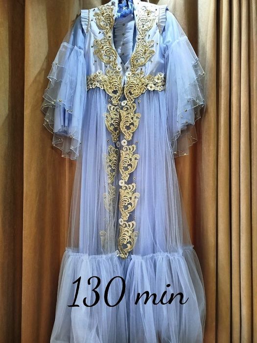 Kelincha ko'ylaklar bir ikki martta choy uzatilish uchun holati ideal