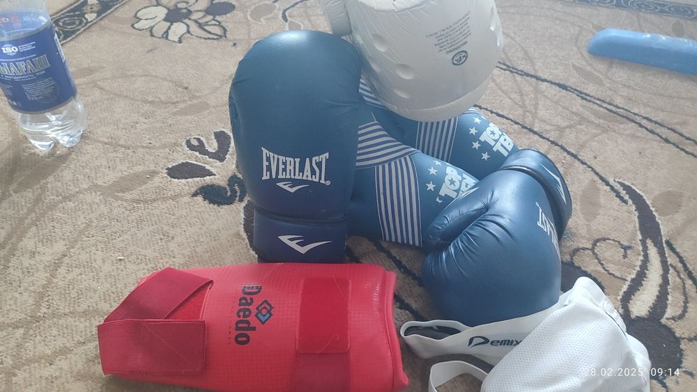 Продам перчатки боксёрские