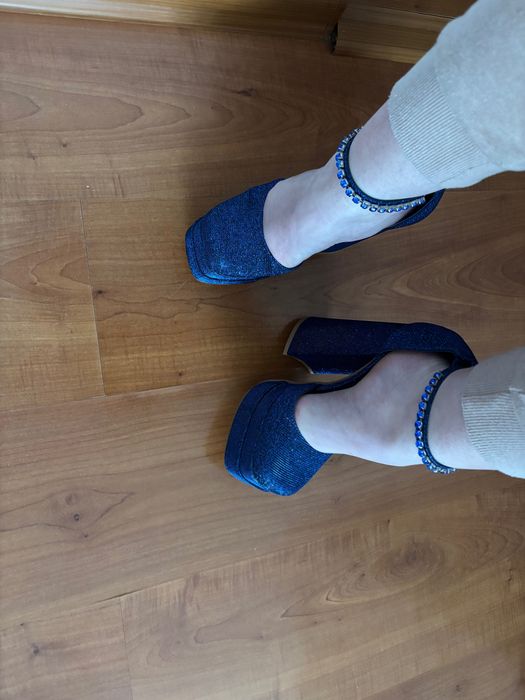 Pantofi cu toc mărime 35