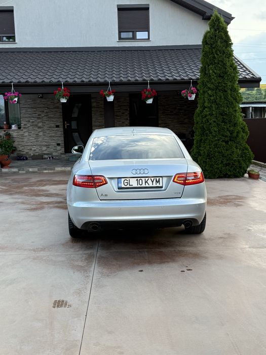 Vând Audi A6 2011