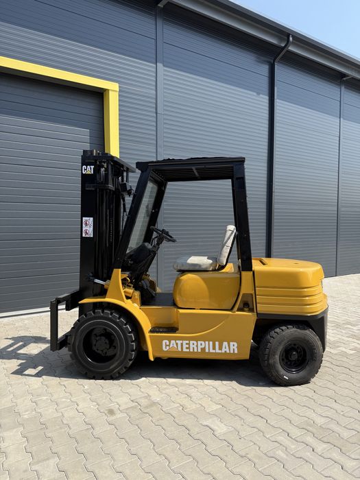 Motostivuitor 3,0 tone diesel Caterpillar