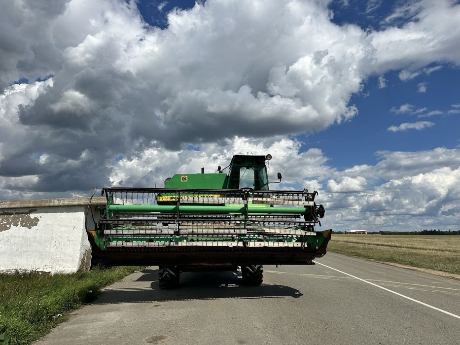Продам комбайн нива
