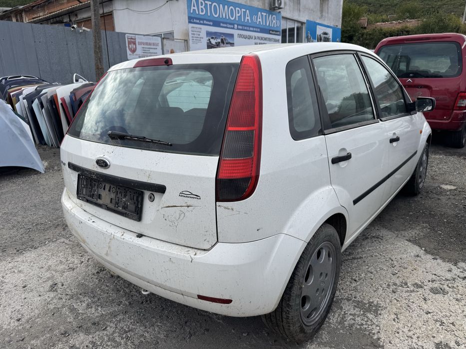 Ford Fiesta 1.6i 16v 100hp 2004г На Части