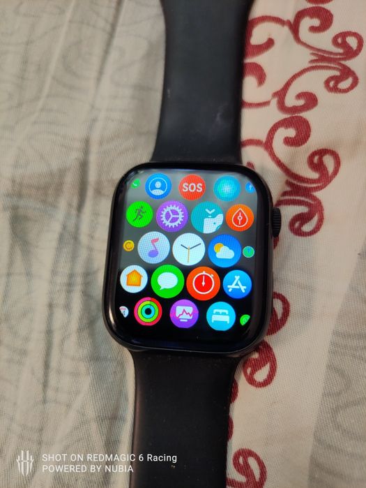 Умные часы почти новые