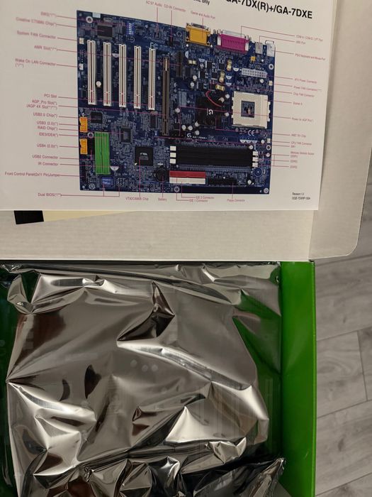 Placa de baza  ECS K7SOM+ Socket A Athlon XP DDR Retro Colectie Sigilata