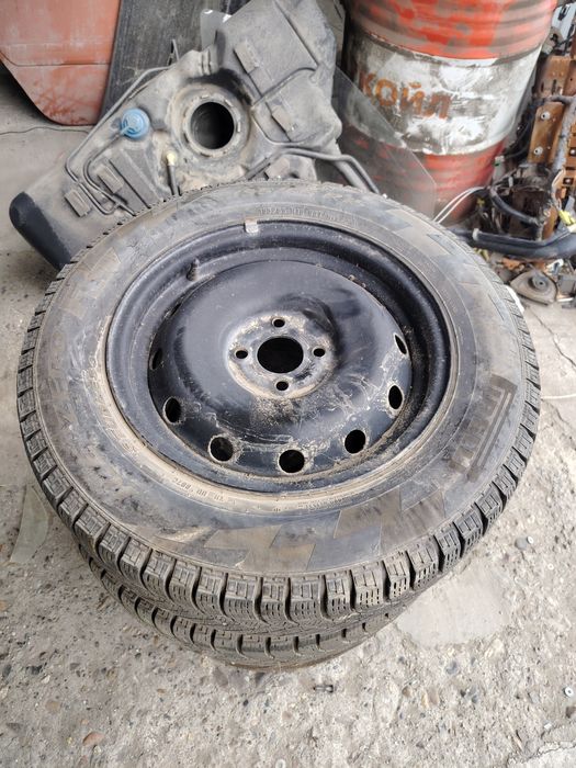 R 15 РЕЗИНА продам