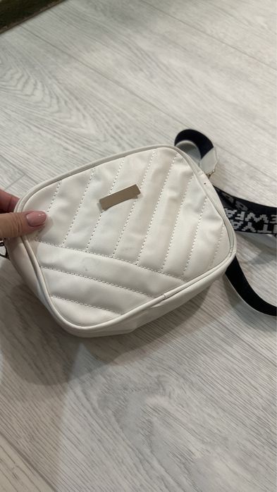 Сумочки не дорого бу