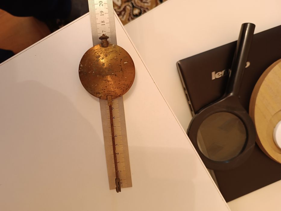 Продам маятник для часов.