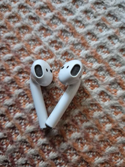 Наушники airpods