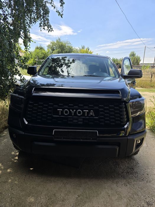 Продам Тойота Тундра