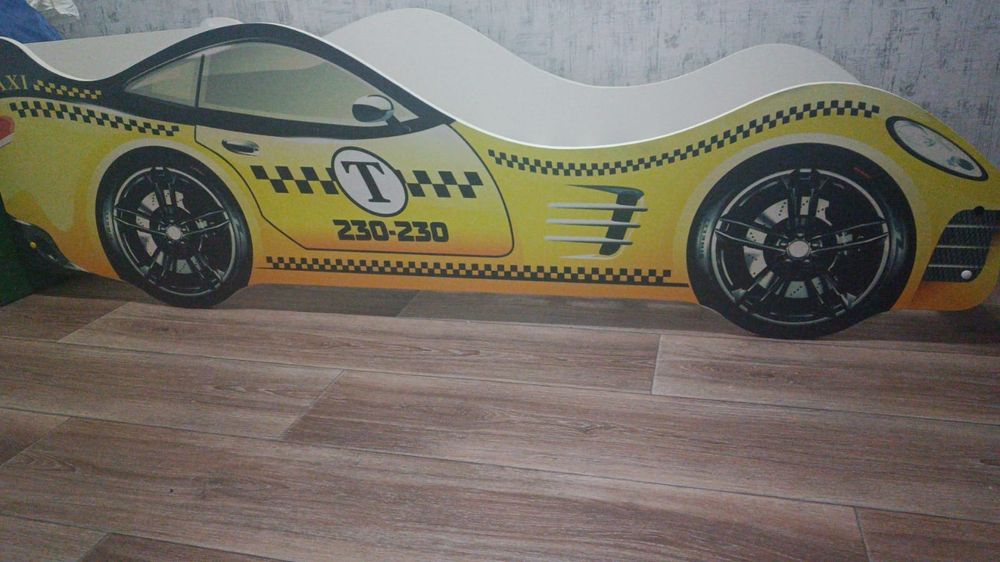 Продам детскую кроватку