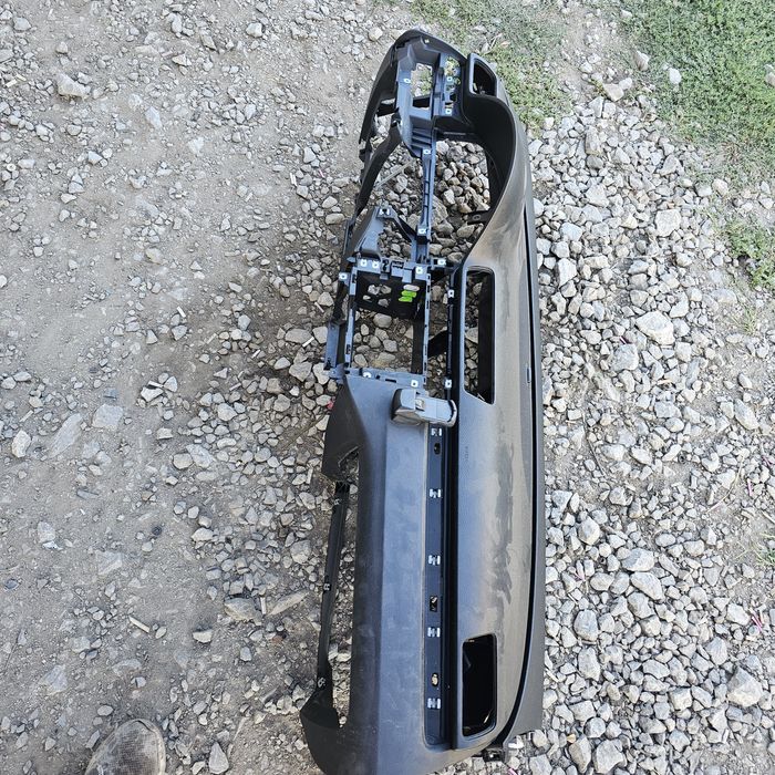 Арматурното табло пасат 6-7