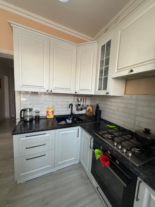 Продаю кухонный гарнитур