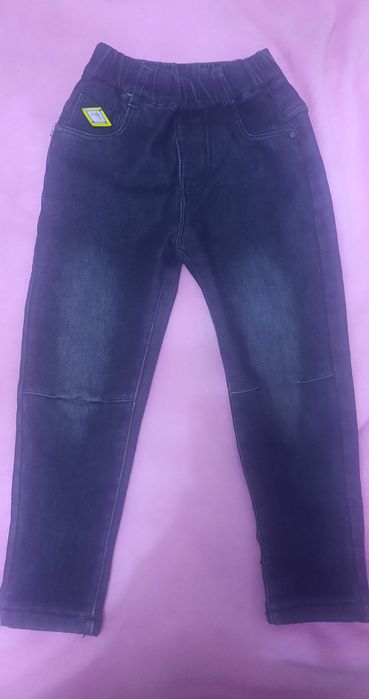 Продам джинсовку на девочку