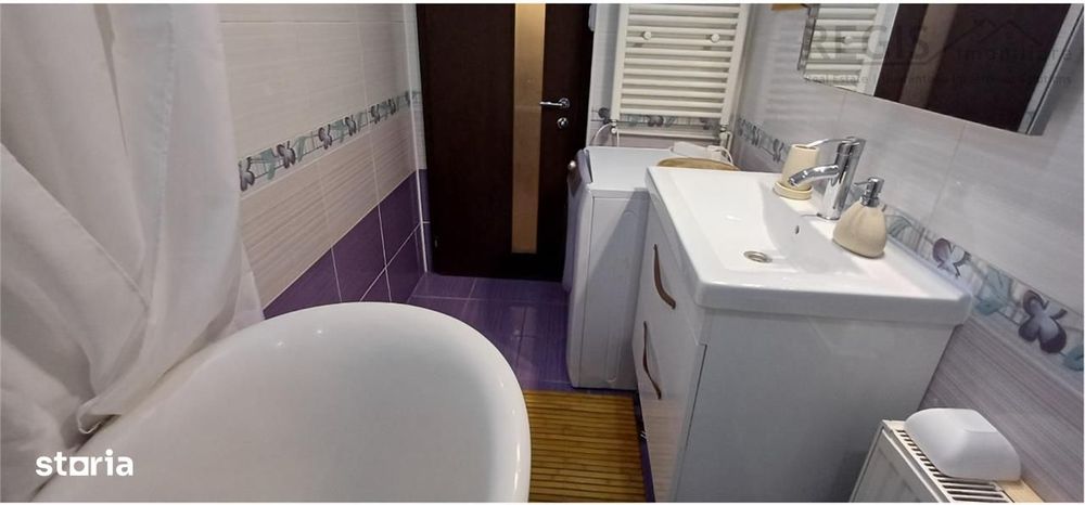 Apartament cochet,2 camere, ,cu gradina,la casa Ultracentral,Dealul Ce