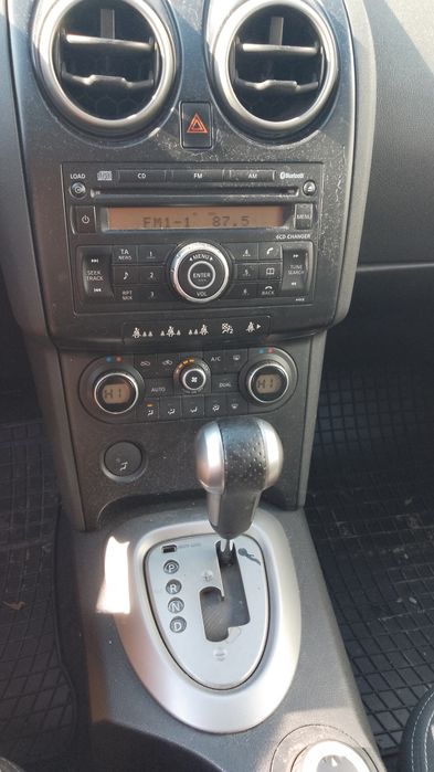 Nissan Qashqai на части