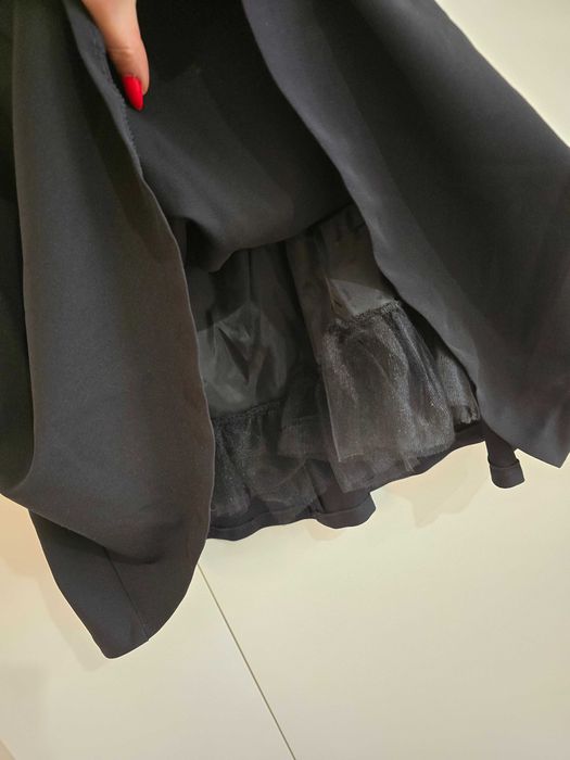 Черна вечерна рокля