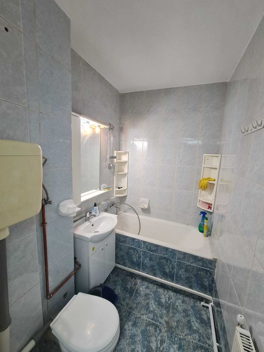 Apartament cu 2 camere renovat total, mobila noua. Gata de mutare.