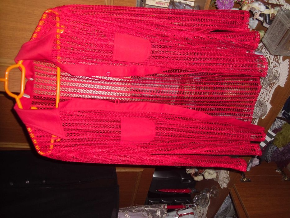 bluza cu jerseu dantelat