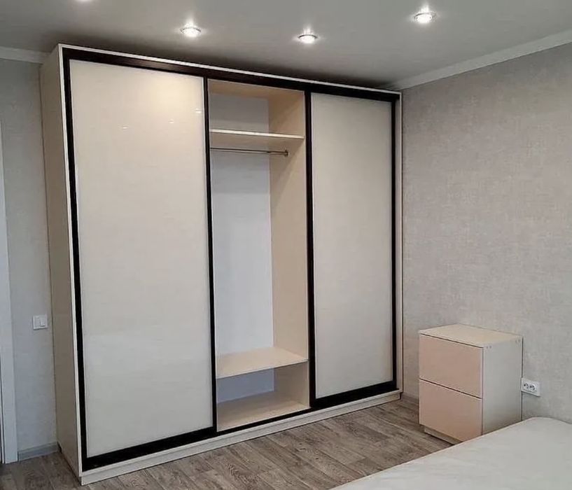 Шкаф купе бежевый