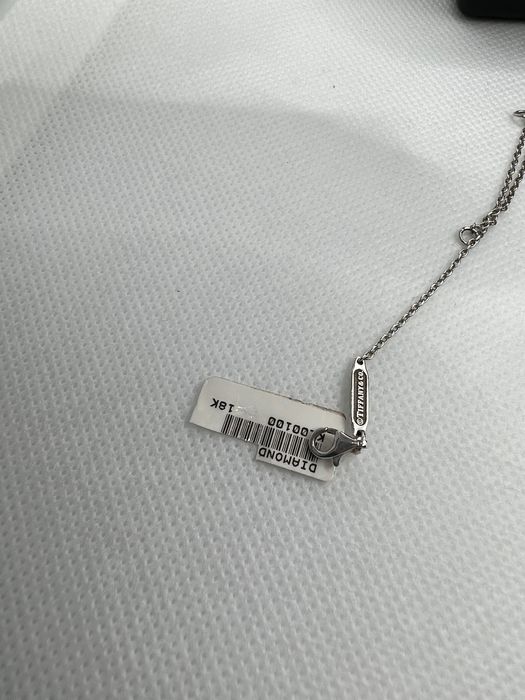 cruce cu diamante Tiffany & Co.