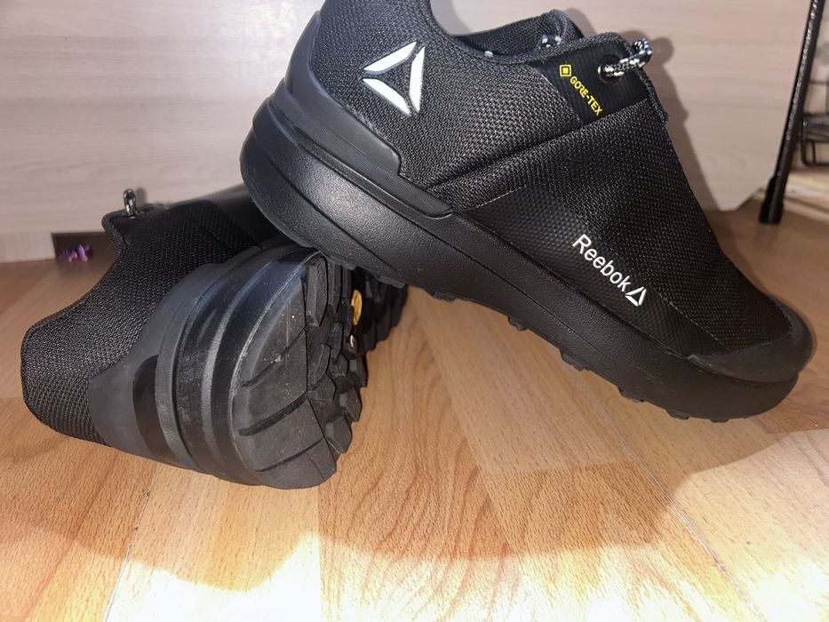 Кроссовки Reebok GORE-TEX, размер 40