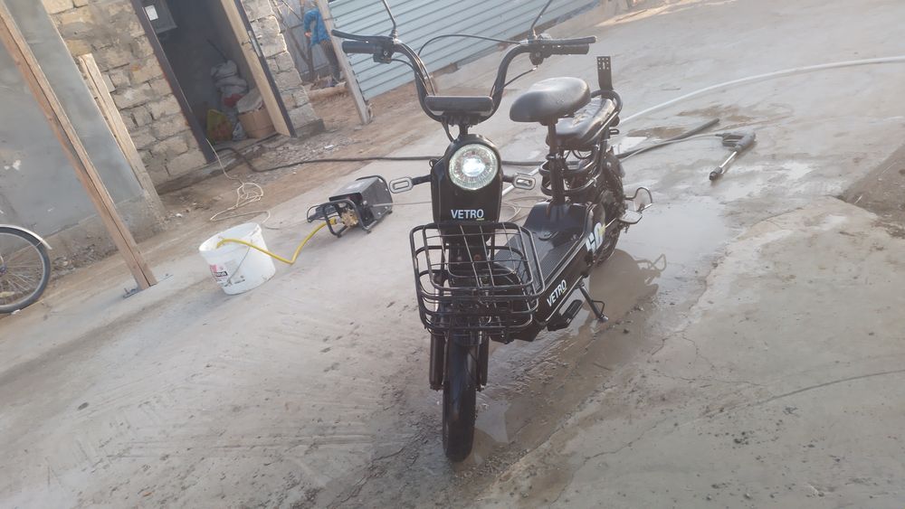 Электроскутер  .