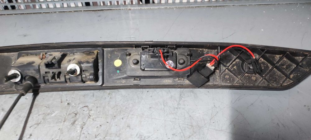 Buton deschidere haion+lumini numar+camera volkswagen vw tiguan 2009