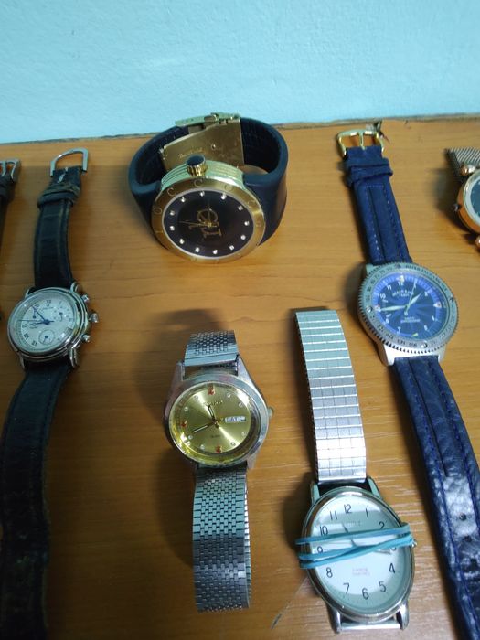 Ceasuri și diferite bijuterii din argint,inox sau placate cu aur