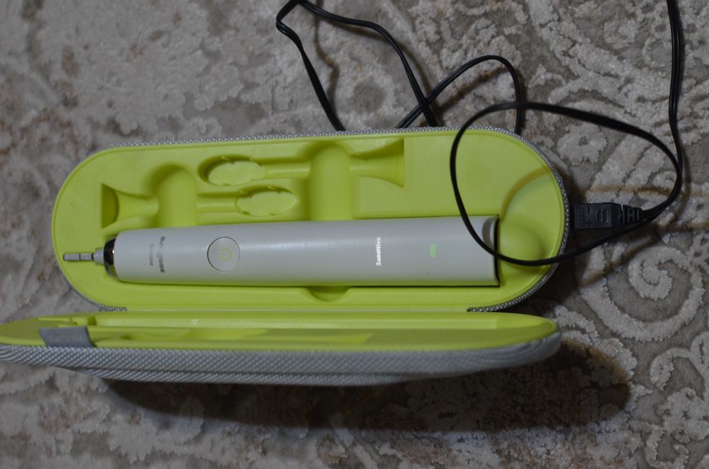 Periuta electrica dinti Philips Sonicare Diamond Clean HX939incarcator