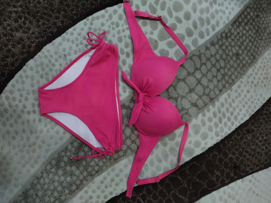 Продам женский купальник..