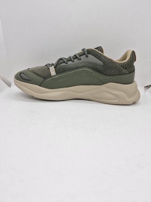 Hugo Leon Runn nr. 42 lucrați 41(26cm)