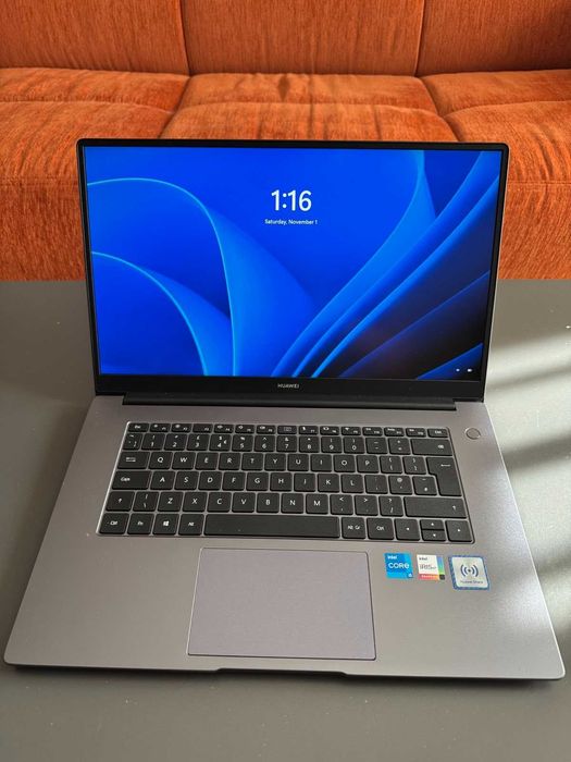 Лаптоп Huawei D15 BOD-WDH9 core-i5, 8GB RAM, SSD 512GB