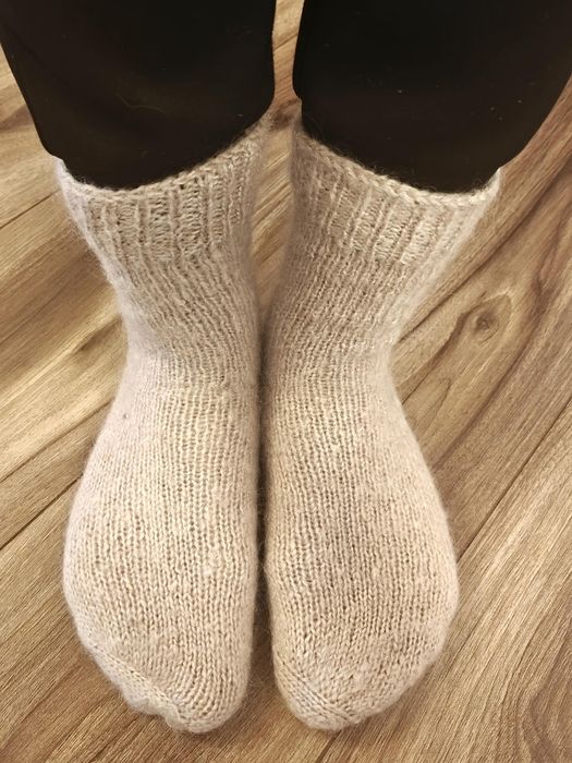 Handmade Pulovere,Veste,Șosete,Cipici – personalizate pe comanda