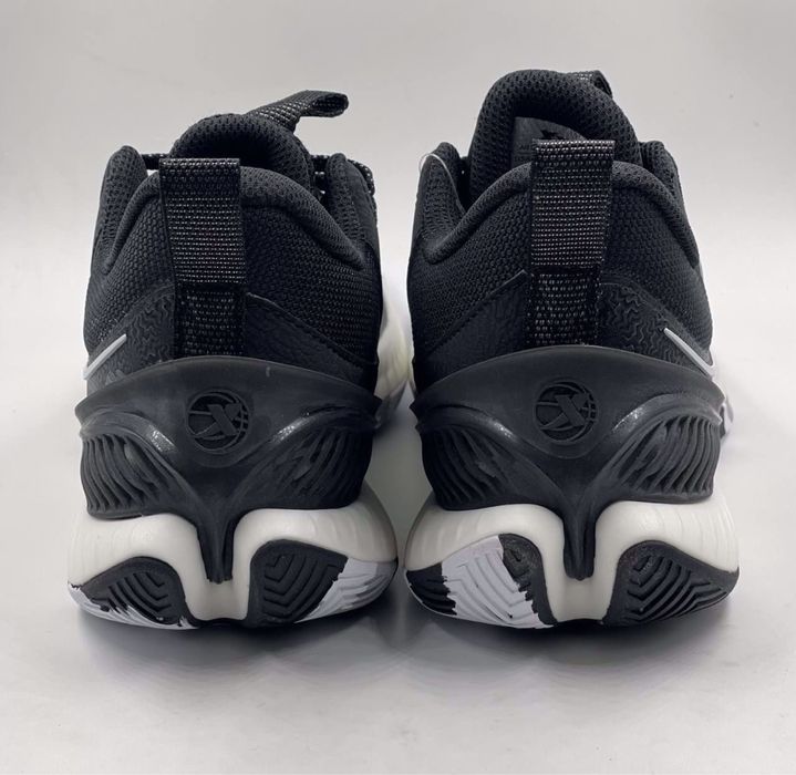 Кроссовки Xtep 976319